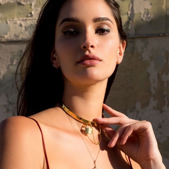 ARE YOU AM I LILAH CHOKER🖤 - Picture 4 of 4